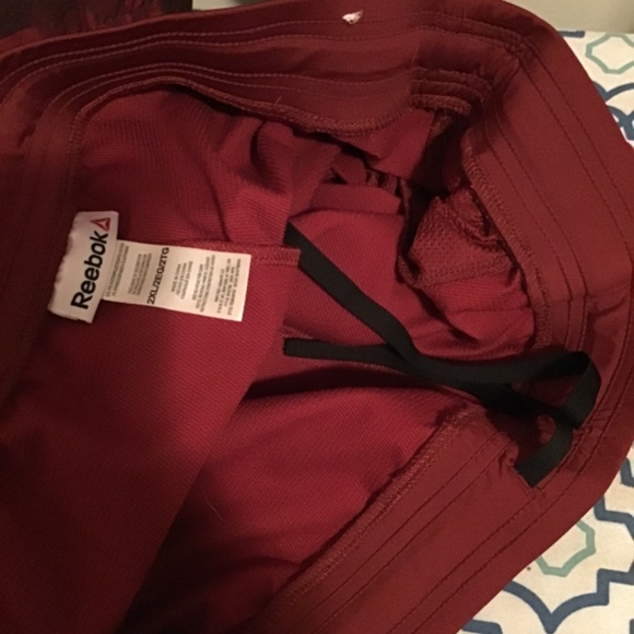 REEBOK, women’s track suit, gorgeous, new condition, see all photos, must have. - Picture 12 of 13